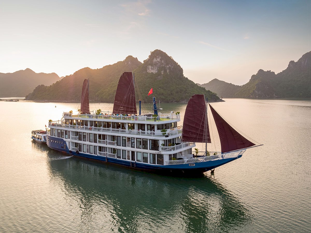 DU THUYỀN 5* VERDURE LOTUS LUXURY CRUISE 2N1D
