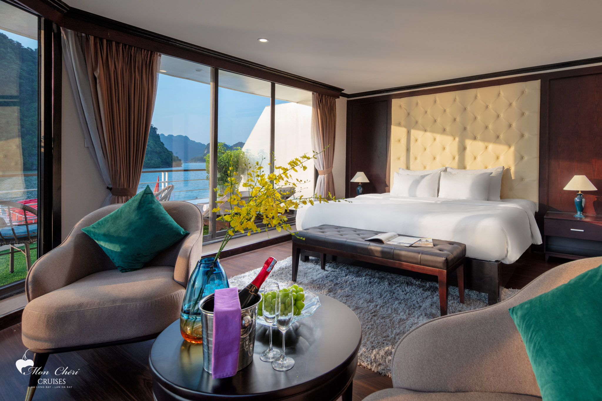 DU THUYỀN HẠ LONG - LAN HẠ : MONCHERI CRUISE 5*
