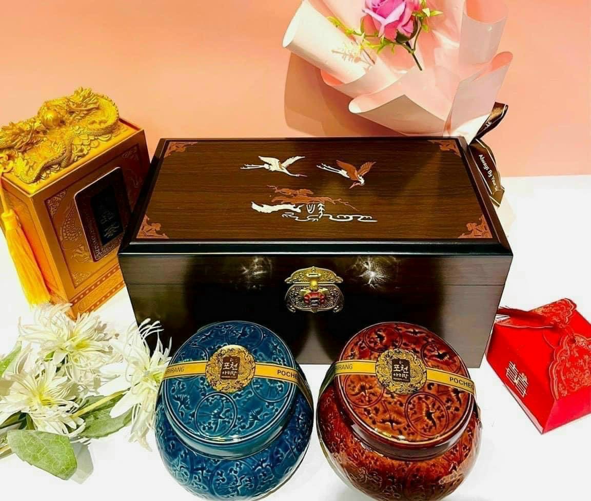 Hồng sâm Pocheon hộp gỗ 500g x 2 hũ